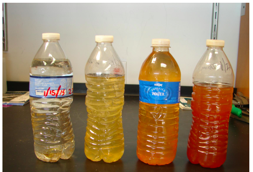 FlintWaterStudy.org – Proben aus Jan. 2015 (2), Jan. 2016 & Jan. 21, 2015 – v.l.n.r)