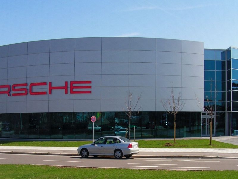 Porsche-Vertriebszentrum München