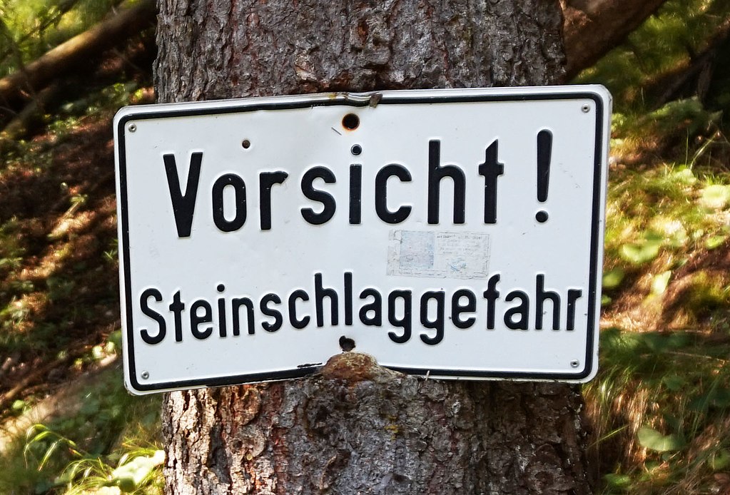 Vorsicht Steinschlag