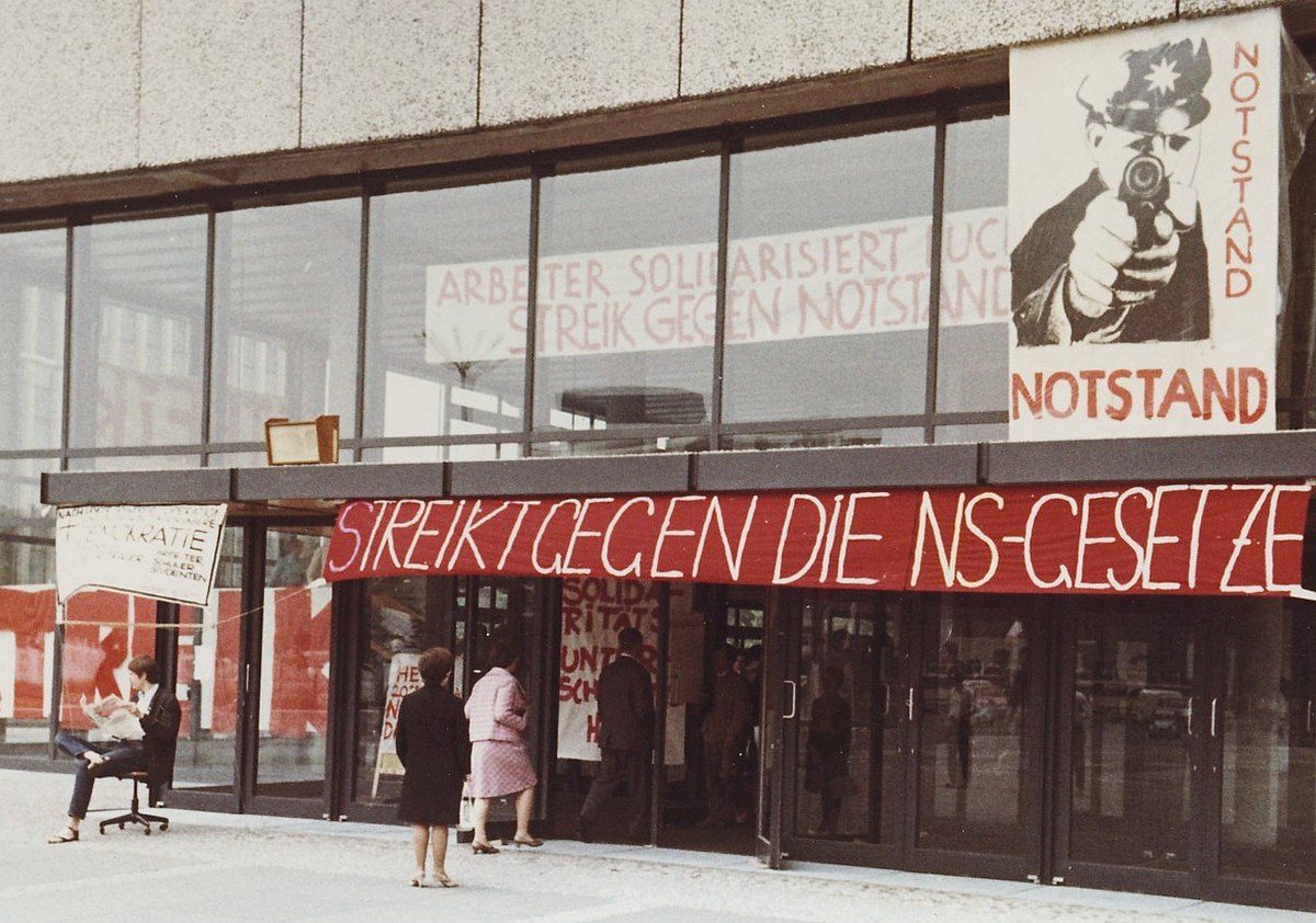 1968: rotest gegen die Notstandsgesetzgebung