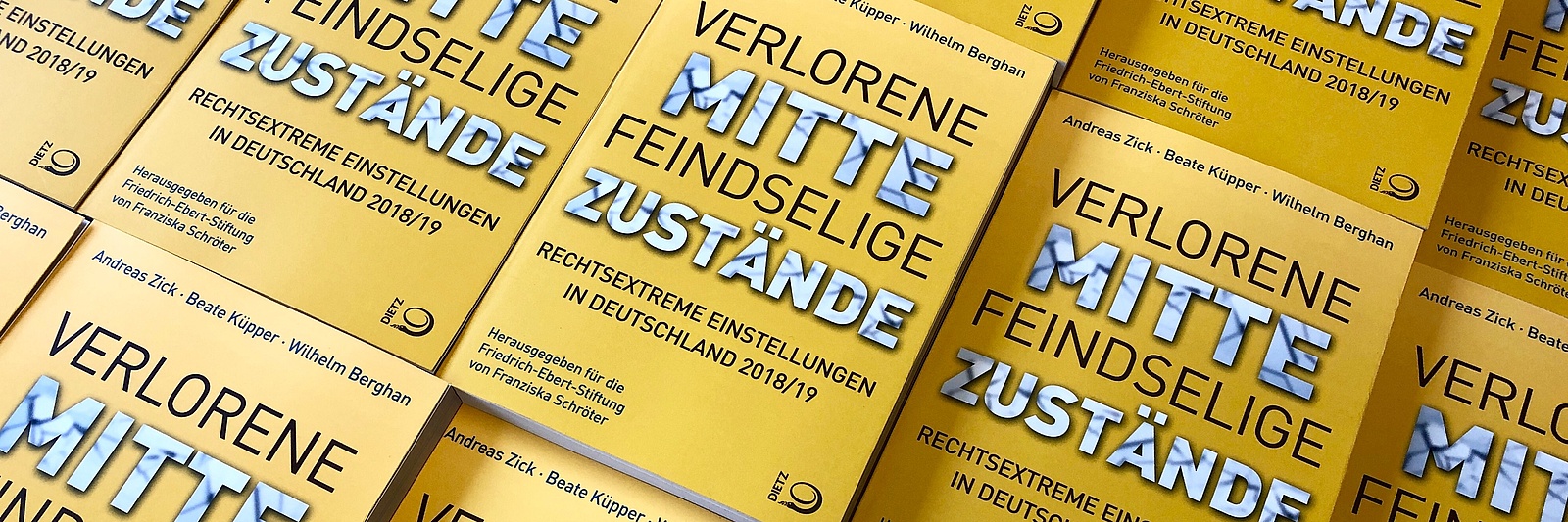 Studie Verlorene Mitte - Feindselige Zustände