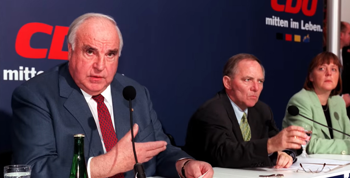 Helmut Kohl mit Wolfgang Schäuble und Angela Merkel