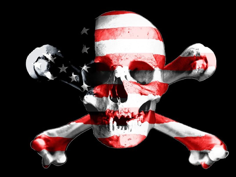 Totenkopf mit USA-Flaggenmuster