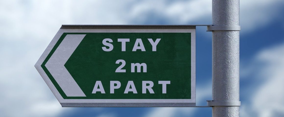 Schild "Stay 2m apart"