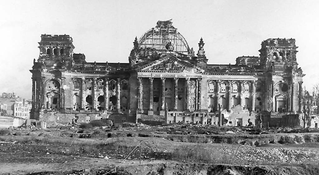 Reichstag 1945