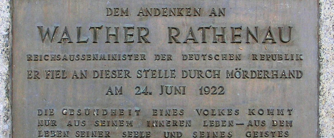 Gedenktafel am Ort des Mordes an Walther Rathenau