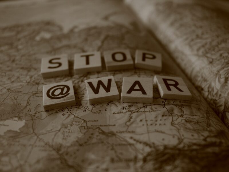 Slogan "Stop @war"