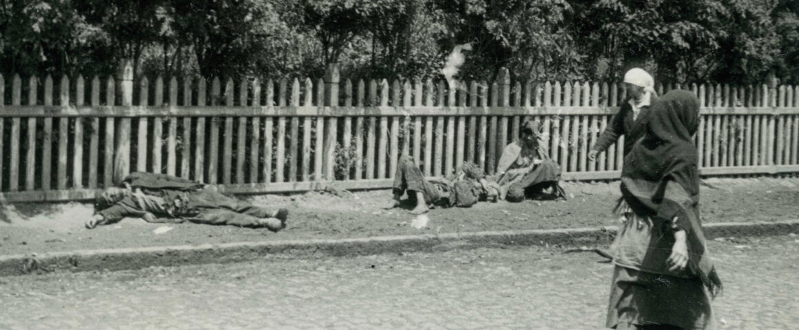 Verhungernde Bauern auf der Strasse, in Charkiw 1933