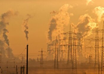 Symbolbild "Industrie", "Luftverschmutzung"