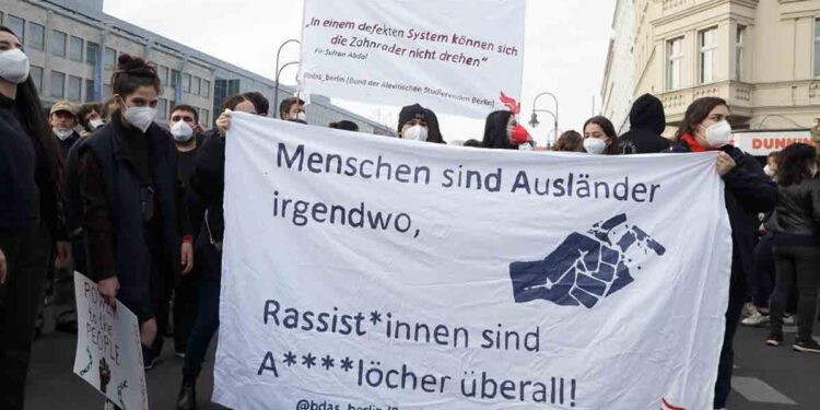 01.05.2021 - Mayday Revolutionary March - Berlin