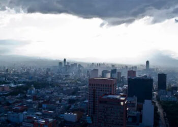 Regenwolken über Mexiko City