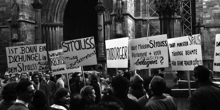 Spiegel-Affäre, Demonstration Freiburger Studenten am 16. November 1962