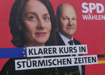 SPD-Plakat zur Europawahl: Spitzenkandidatin Barley mit Bundeskanzler Scholz