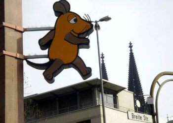 Maus am WDR-Gebäude