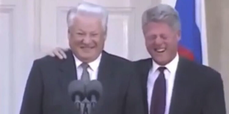 Boris Jelzin und Bill Clinton am 1. September 2003