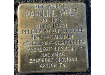 Stolperstein für Karoline Wolf