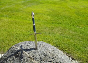 Schwert in einem Felsen