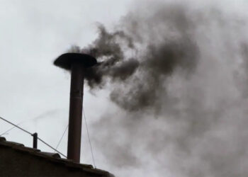 Schwarzer Rauch bei Papstwahl