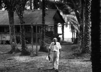 Albert Schweitzer 1964 in Lambarene