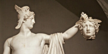 Statue des Perseus mit dem abgeschlagenem Kopf der Medusa