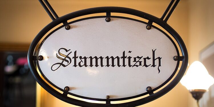 Schild "Stammtisch"