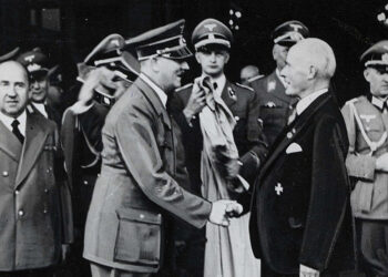 Hitler mit dem "Familienunternehmer" Gustav Krupp von Bohlen und Halbach