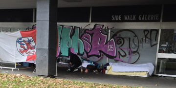 Sozialstaat 2025: Lager eines Obdachlosen, mitten in Düsseldorf