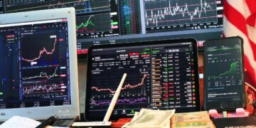 BIldschirme mit Aktienkursen