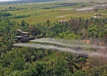 US Army versprüht Agent Orange Gift über Vietnam