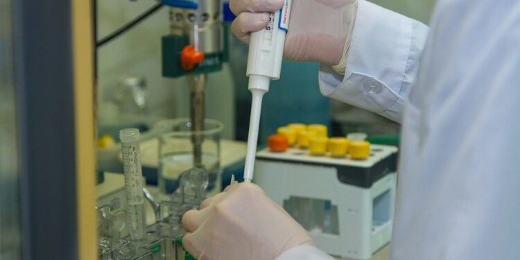 Arbeiten im Labor, Nahaufnahme