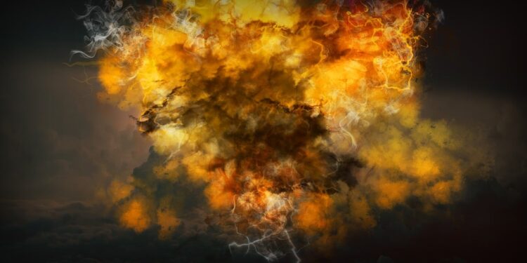 Explosion, Feuerball mit Rauch