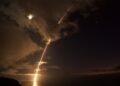 Mittelstreckenrakete nach Start auf Hawaii