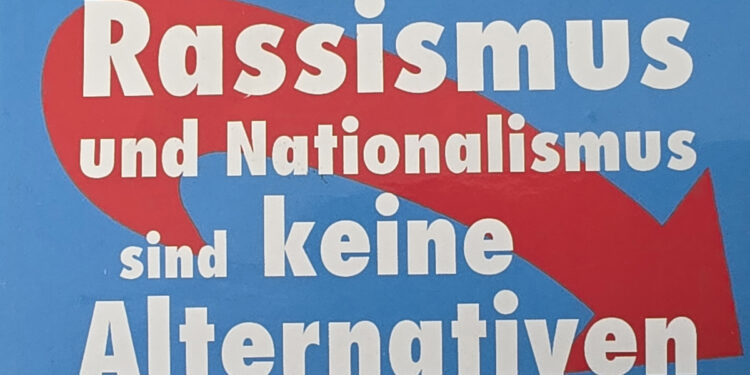 Aufkleber gegen Rassismus und Nationalismus. Gegen AfD