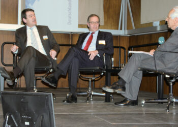 Jörg Schönenborn, Günter Bannas, Prof. Ernst Elitz (v.l.n.r.) Foto: Per Bergmann